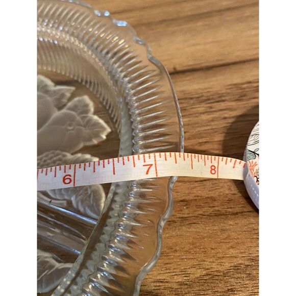 Vintage Imperial Glass Intaglio Fruit 3 Slot Frosted Relish 7 3/8"‎ Charcuterie - Picture 4 of 5